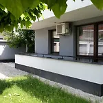 Art Apartman *